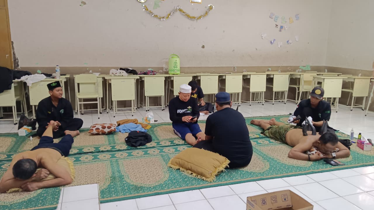 Kegiatan Pengobatan tradisional Pagar Nusa Depok